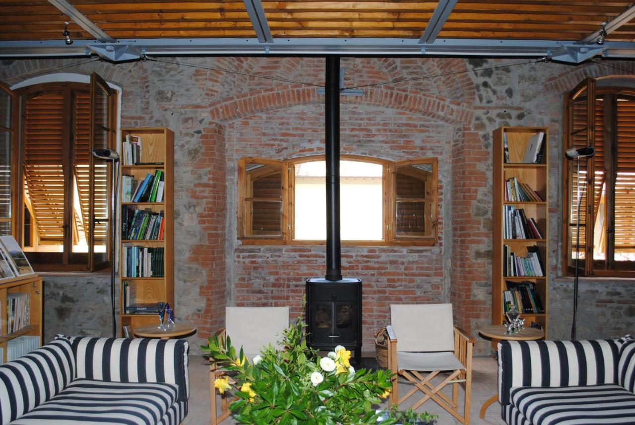 Fattoria Casamora - Suites Pian di Scò Exterior foto